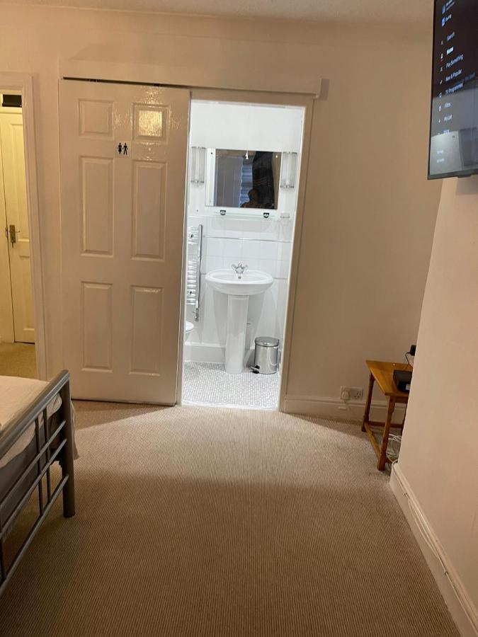 Alder En-Suites Self-Catering With Private Shower 1 Southampton Exterior foto