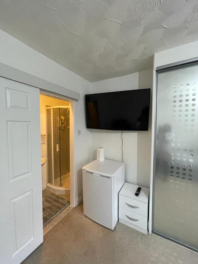 Alder En-Suites Self-Catering With Private Shower 1 Southampton Exterior foto